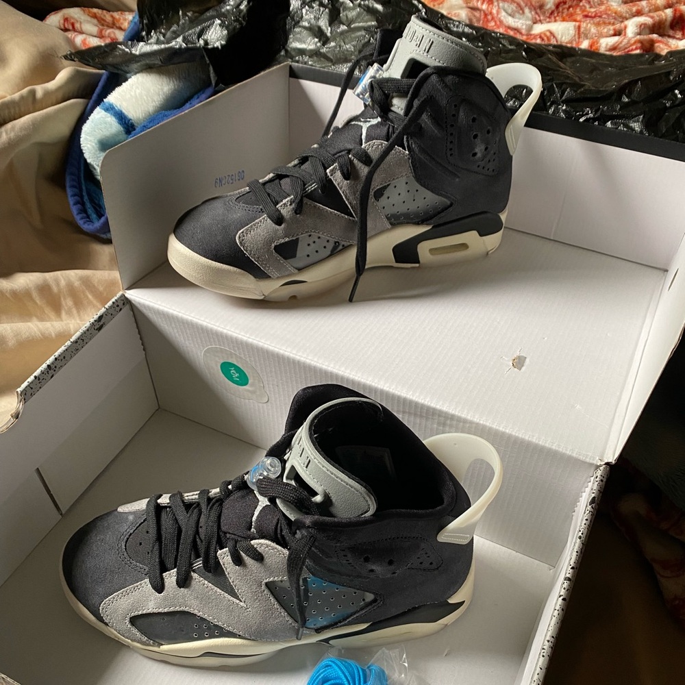 Jordan Retro 6 - Picture 2 of 15